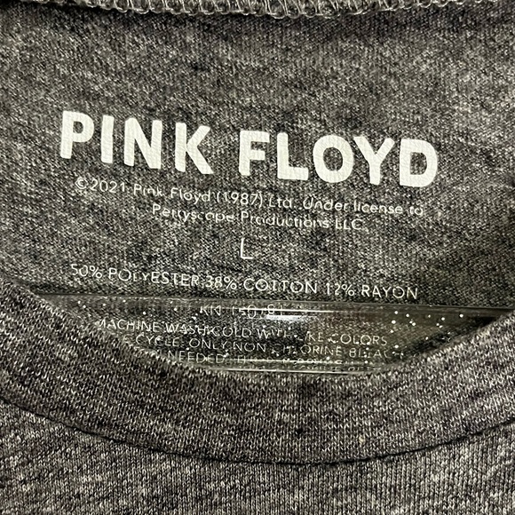 Pink Floyd Women’s T-shirt “dark side of the moon” size Large - Picture 3 of 7